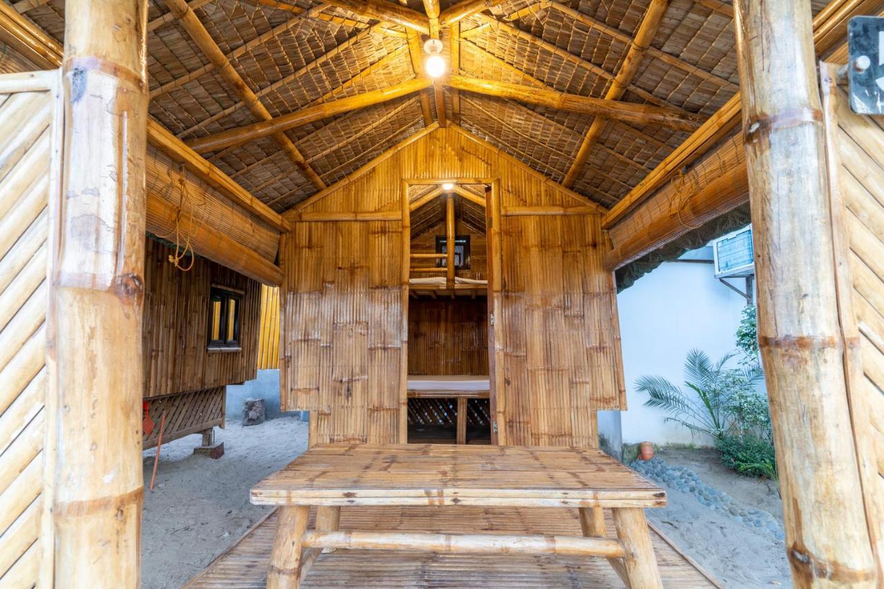 Bamboo Paraiso Resort At Bolo Beach Alaminos Exteriör bild